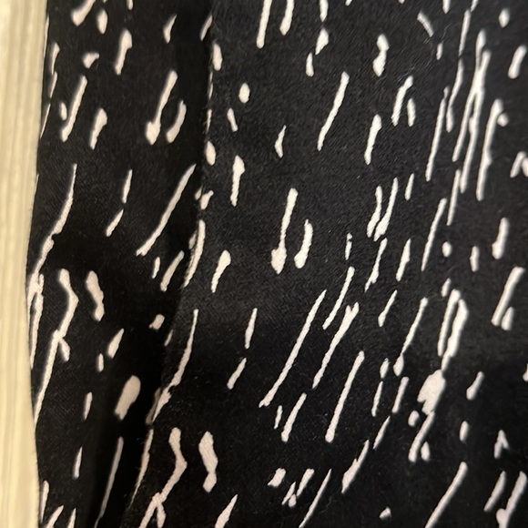 Attention slim fit pants front and back pockets size 10 - Picture 4 of 11